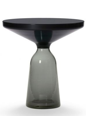 Bell Side Table: Quarz-grauer ClassiCon Beistelltisch mit Stahlplatte und Glasfuß für modernes Wohnen.